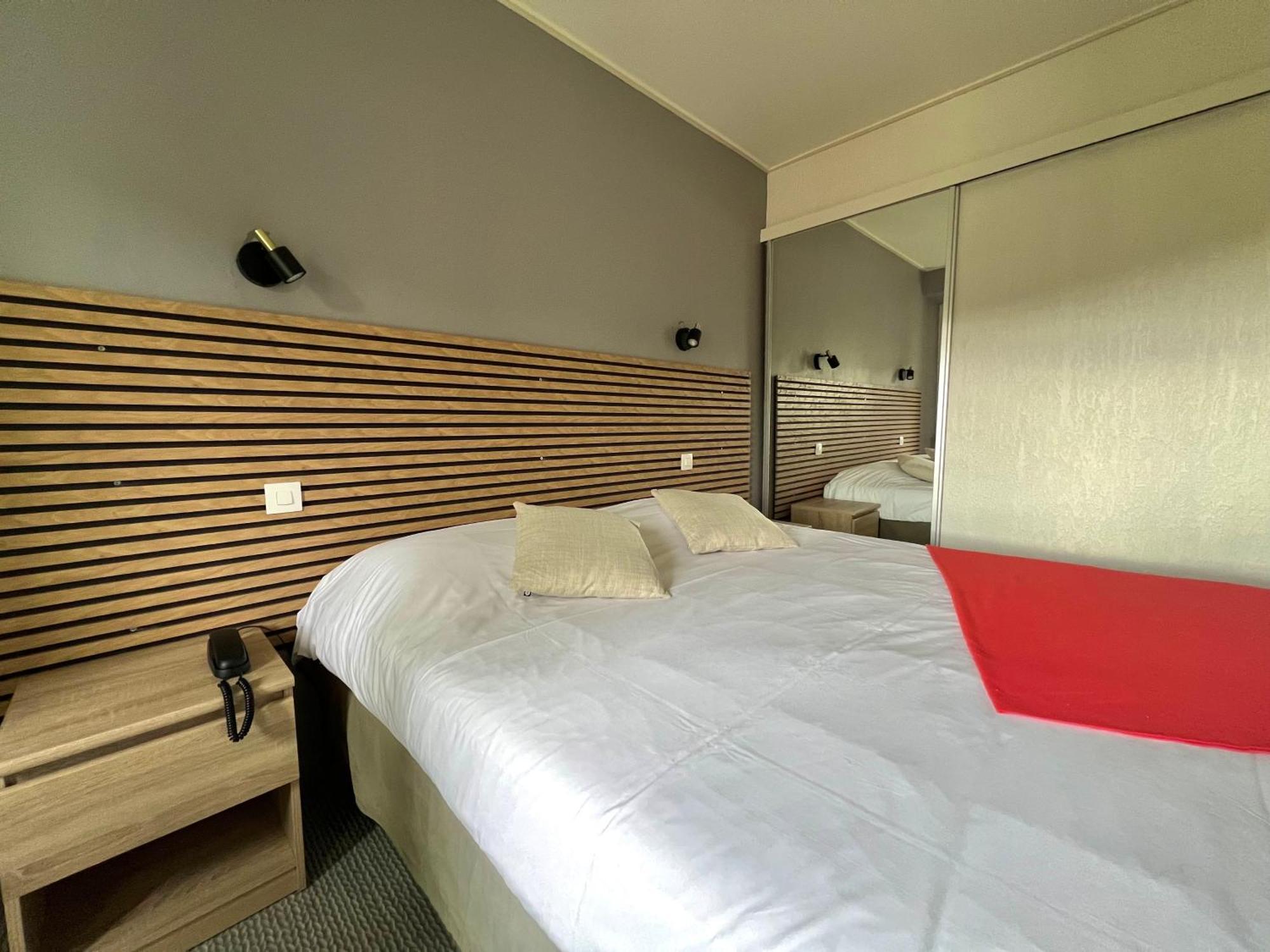 Logis Hotel Restaurant Des Thermes Lamalou-les-Bains Exterior foto